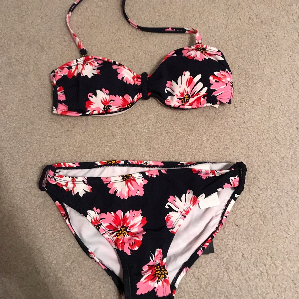 Tommy Hilfiger swim suit - Picture 1 of 4